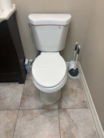 Toilet set by Livas Contracting Services, Katy TX: Reset level and sealed